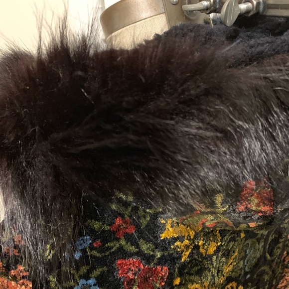 Vintage velvet hooded jacket with floral print - Picture 6 of 6